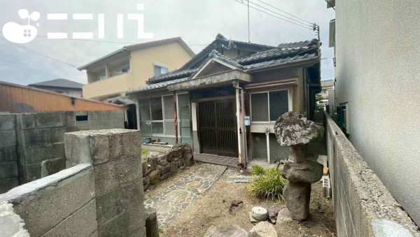 姫路市網干区新在家、中古一戸建ての画像です