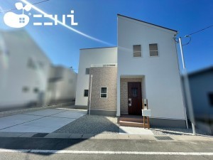 姫路市網干区余子浜、中古一戸建ての外観画像です