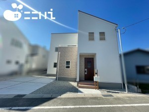 姫路市網干区余子浜、中古一戸建ての外観画像です