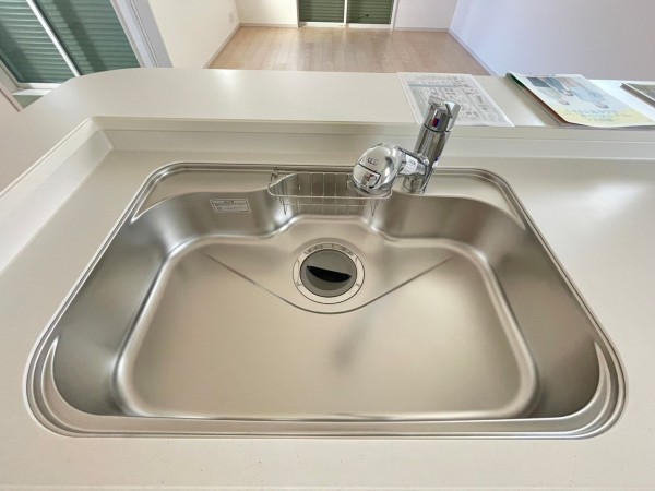 姫路市網干区余子浜、中古一戸建てのキッチン画像です