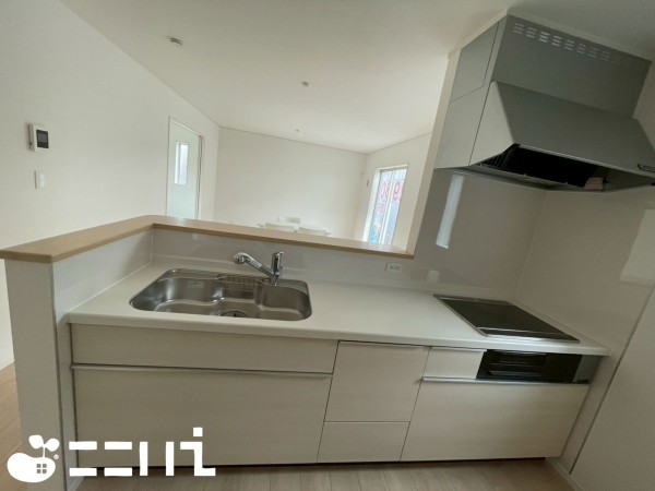 姫路市庄田、新築一戸建てのキッチン画像です