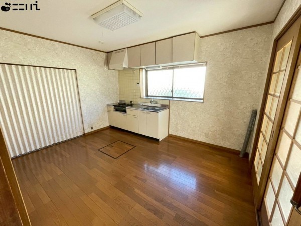 たつの市神岡町東觜崎、中古一戸建ての居間画像です