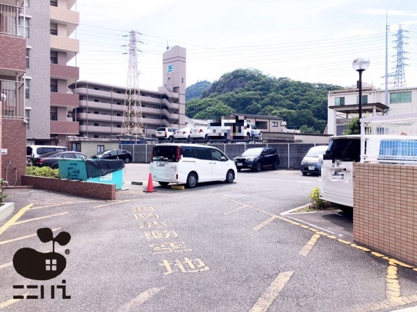 姫路市東今宿、マンションの駐車場画像です