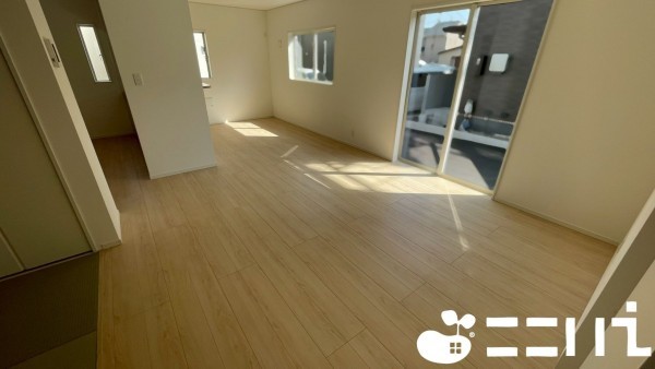 姫路市野里、新築一戸建ての居間画像です