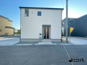 揖保郡太子町東南、新築一戸建ての外観画像です