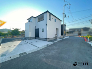 揖保郡太子町東南、新築一戸建ての外観画像です