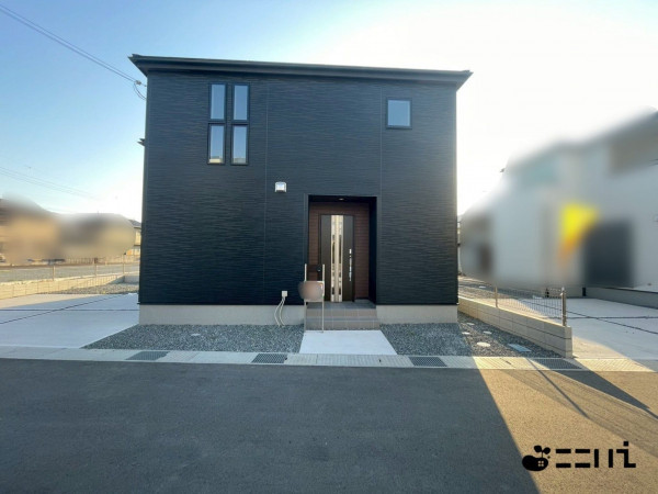 揖保郡太子町東南、新築一戸建ての外観画像です