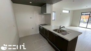 姫路市網干区垣内西町、新築一戸建てのキッチン画像です