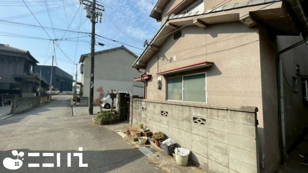 姫路市飾磨区中島、中古一戸建ての外観画像です