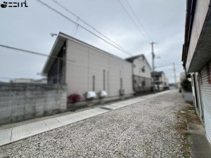 姫路市網干区和久、土地の前面道路を含む現地写真画像です