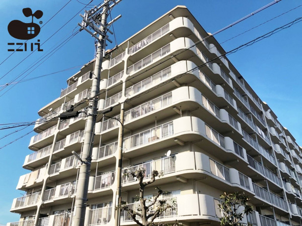 姫路市千代田町、マンションの外観画像です