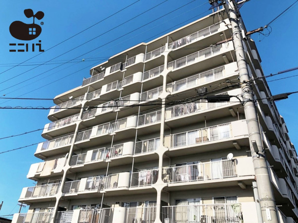 姫路市千代田町、マンションの外観画像です