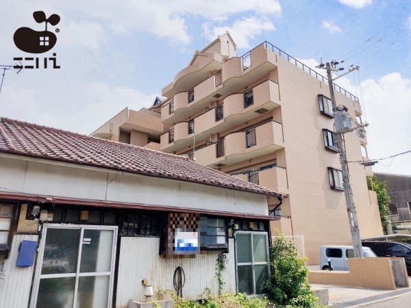 姫路市飾磨区若宮町、マンションの外観画像です