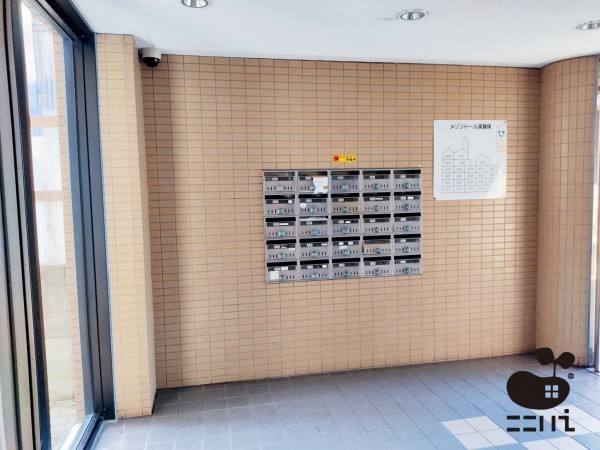 姫路市飾磨区若宮町、マンションのエントランス画像です