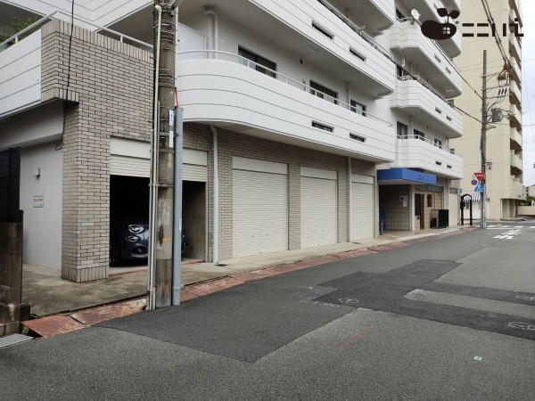 姫路市広畑区正門通、マンションの画像です