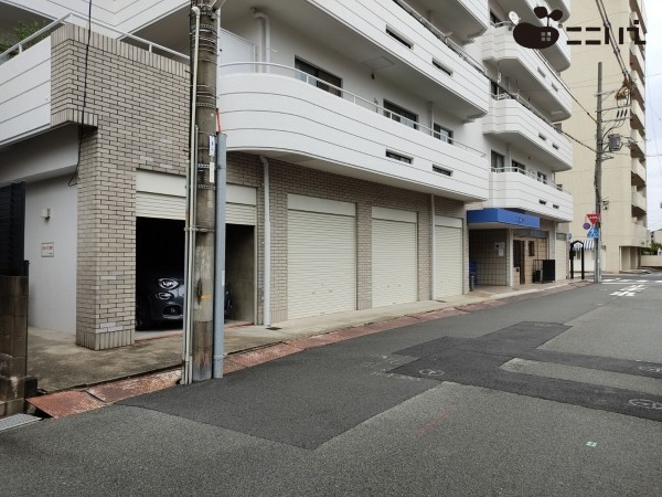 姫路市広畑区正門通、マンションの画像です
