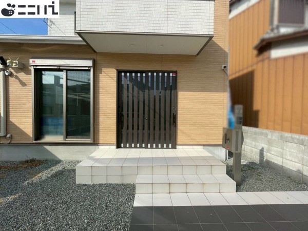たつの市御津町苅屋、中古一戸建ての玄関画像です