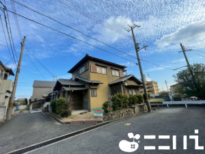 姫路市飾東町、中古一戸建ての外観画像です