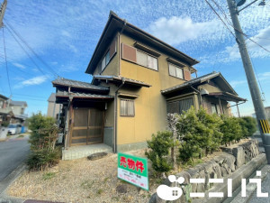 姫路市飾東町、中古一戸建ての外観画像です
