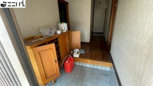 揖保郡太子町東出、中古一戸建ての玄関画像です