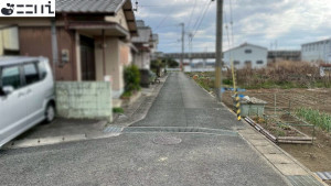 揖保郡太子町下阿曽、土地の前面道路を含む現地写真画像です
