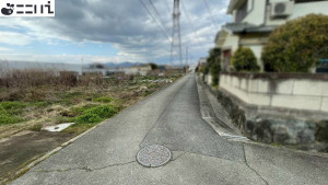 揖保郡太子町下阿曽、土地の前面道路を含む現地写真画像です