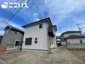 姫路市飾磨区阿成、中古一戸建ての外観画像です