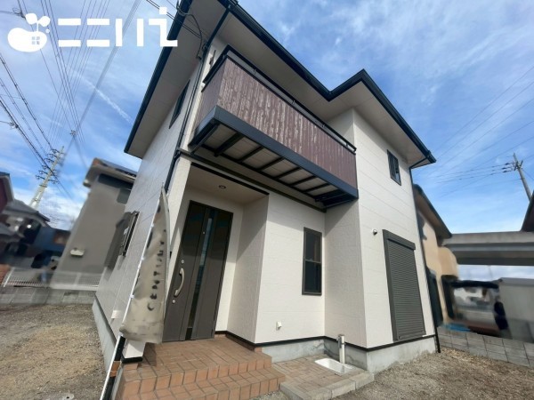 姫路市飾磨区阿成、中古一戸建ての外観画像です