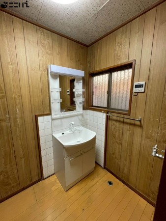 相生市菅原町、中古一戸建ての洗面画像です