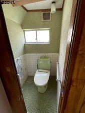 相生市相生、中古一戸建てのトイレ画像です