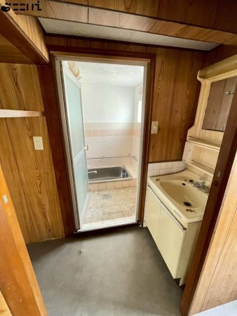 相生市相生、中古一戸建ての洗面画像です