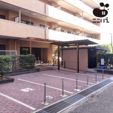 姫路市佃町、マンションの駐車場画像です