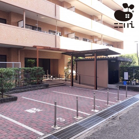 姫路市佃町、マンションの駐車場画像です