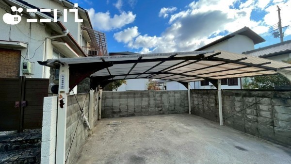 姫路市御立西、中古一戸建ての駐車場画像です