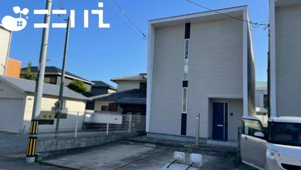 姫路市青山、中古一戸建ての画像です