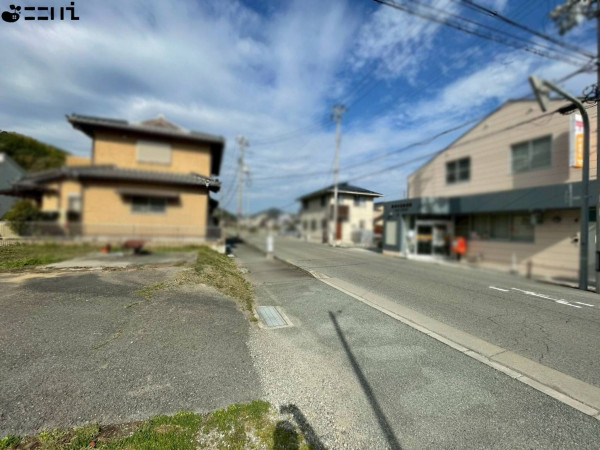 たつの市御津町中島、土地の前面道路を含む現地写真画像です