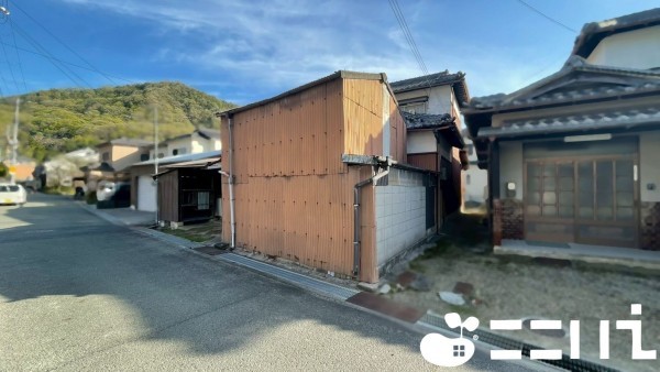 姫路市広畑区蒲田、中古一戸建ての外観画像です