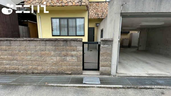 姫路市飾磨区阿成、中古一戸建ての外観画像です