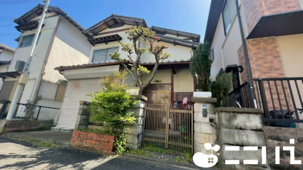 姫路市宮上町、中古一戸建ての外観画像です