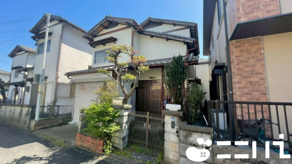 姫路市宮上町、中古一戸建ての外観画像です