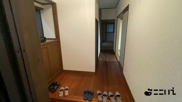 たつの市龍野町大手、中古一戸建ての玄関画像です