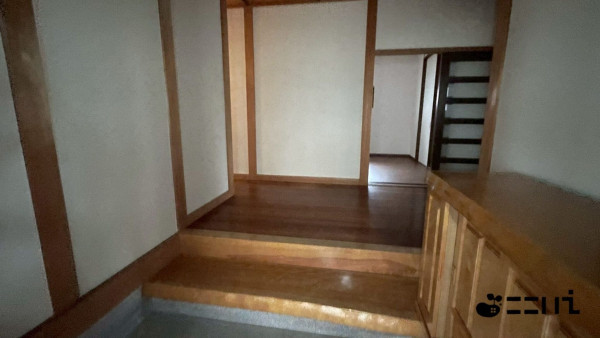 たつの市龍野町大手、中古一戸建ての玄関画像です