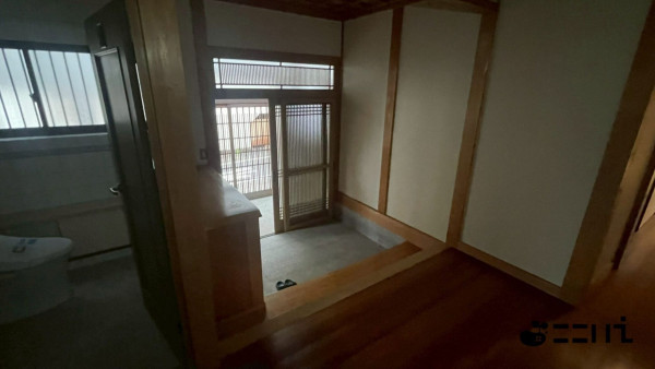 たつの市龍野町大手、中古一戸建ての玄関画像です