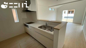 姫路市東山、新築一戸建てのキッチン画像です