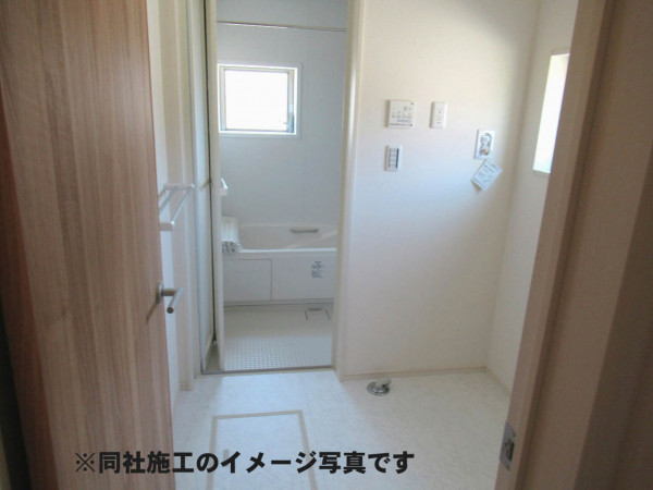 姫路市東山、新築一戸建ての洗面画像です
