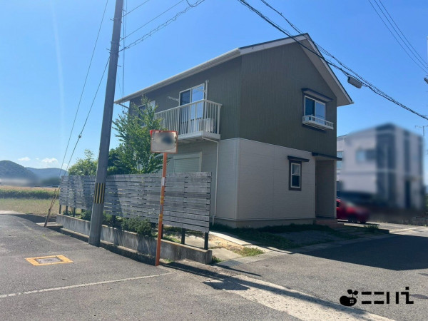 姫路市余部区上余部、中古一戸建ての外観画像です