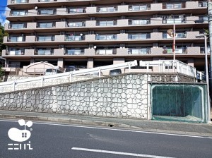 姫路市白国、マンションの駐車場画像です