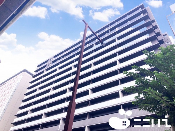 姫路市東駅前町、マンションの外観画像です