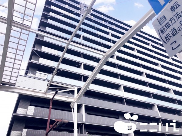 姫路市東駅前町、マンションの外観画像です