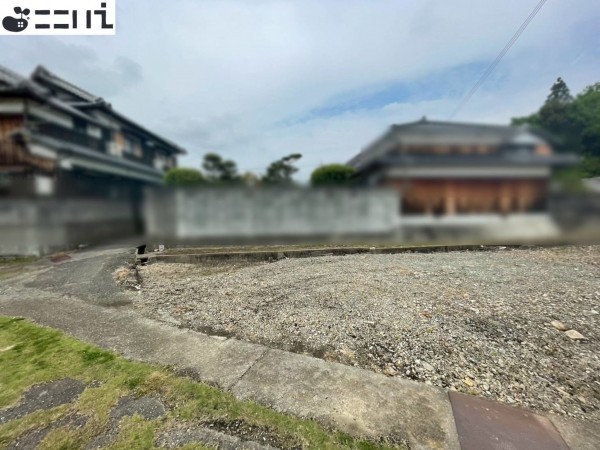 たつの市誉田町片吹、土地の前面道路を含む現地写真画像です